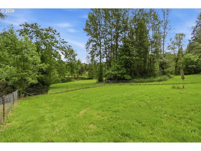 22868 Sw HILLCREST Rd, West Linn, OR 97068