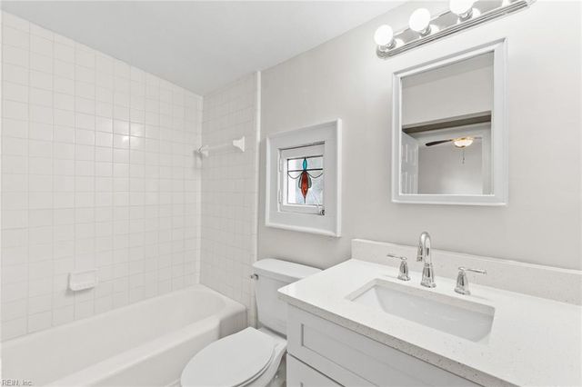 407 Warren Cres Apt 4, Norfolk, VA 23507