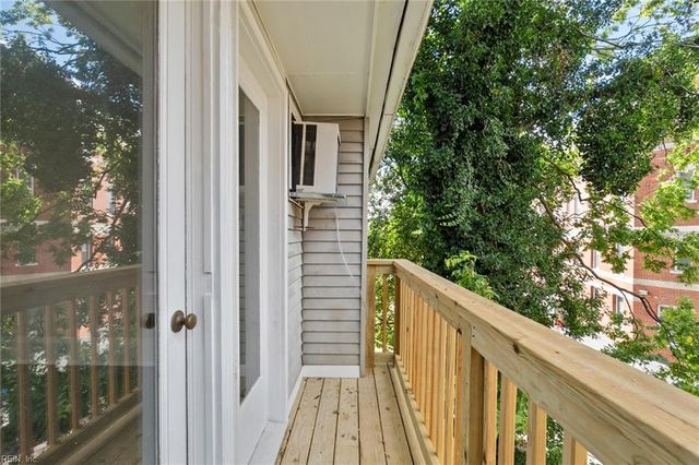 407 Warren Cres Apt 4, Norfolk, VA 23507