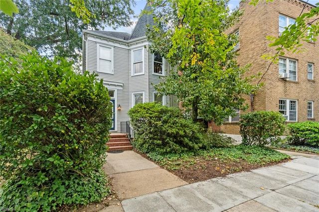 407 Warren Cres Apt 4, Norfolk, VA 23507