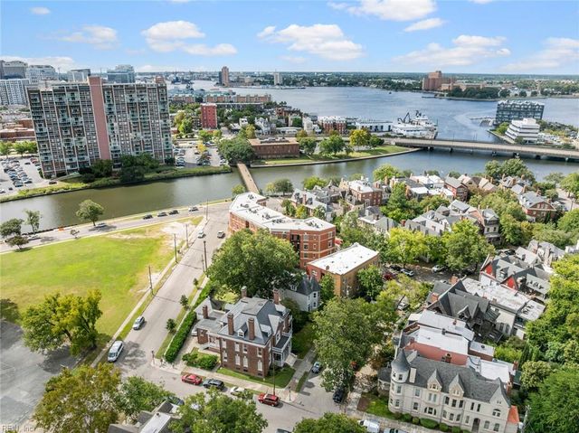 407 Warren Cres Apt 4, Norfolk, VA 23507