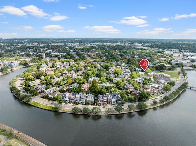 407 Warren Cres Apt 4, Norfolk, VA 23507