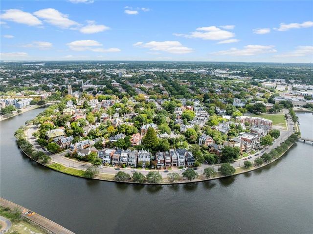 407 Warren Cres Apt 4, Norfolk, VA 23507