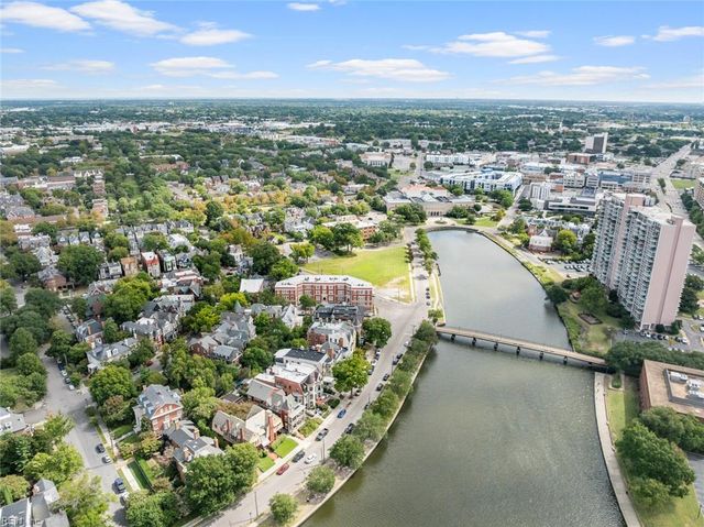 407 Warren Cres Apt 4, Norfolk, VA 23507