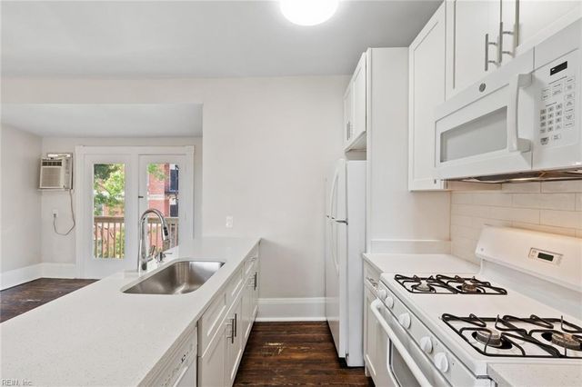 407 Warren Cres Apt 4, Norfolk, VA 23507