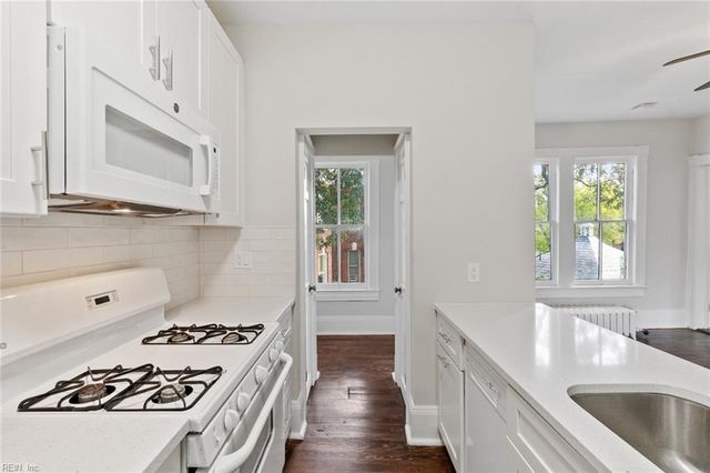 407 Warren Cres Apt 4, Norfolk, VA 23507