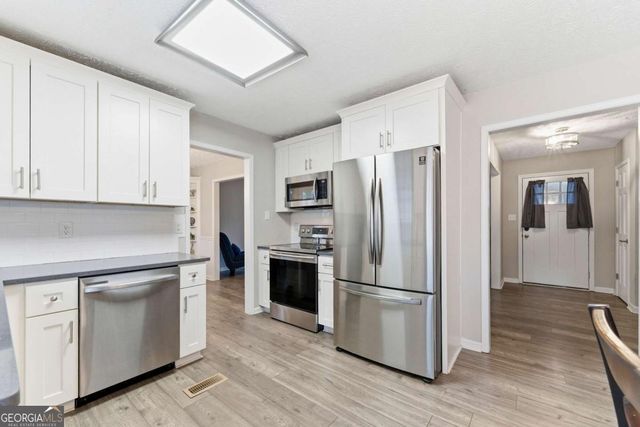 11846 Pine Needle Lane, Hampton, GA 30228