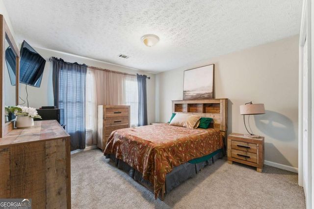 11846 Pine Needle Lane, Hampton, GA 30228