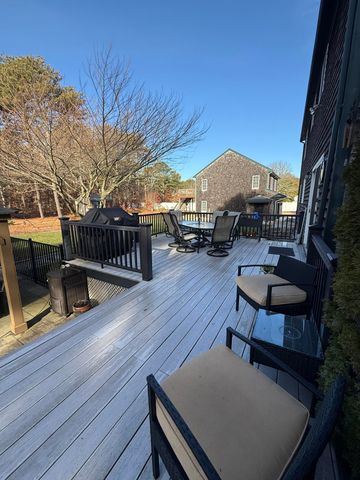 40 Cocheset Path, West Yarmouth, MA 02673