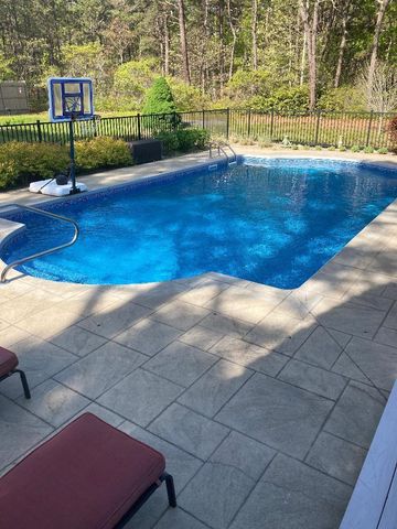 40 Cocheset Path, West Yarmouth, MA 02673