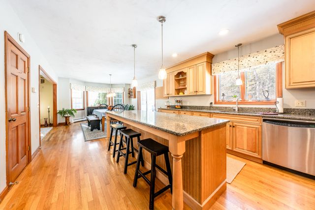 40 Cocheset Path, West Yarmouth, MA 02673