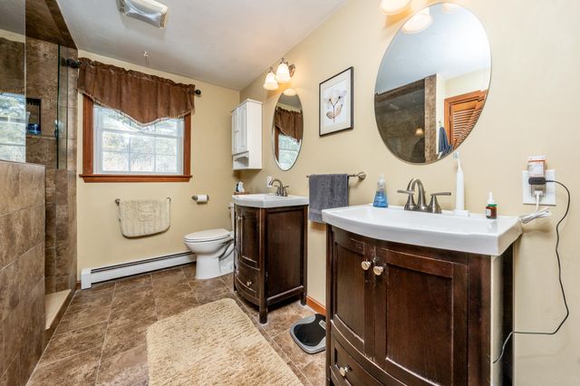 40 Cocheset Path, West Yarmouth, MA 02673