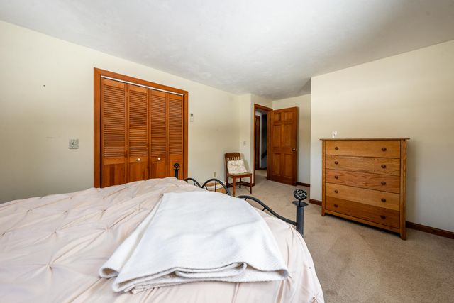 40 Cocheset Path, West Yarmouth, MA 02673