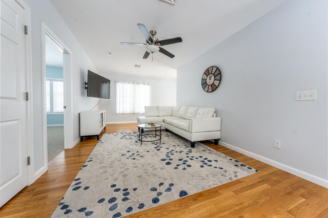 40 Cocheset Path, West Yarmouth, MA 02673