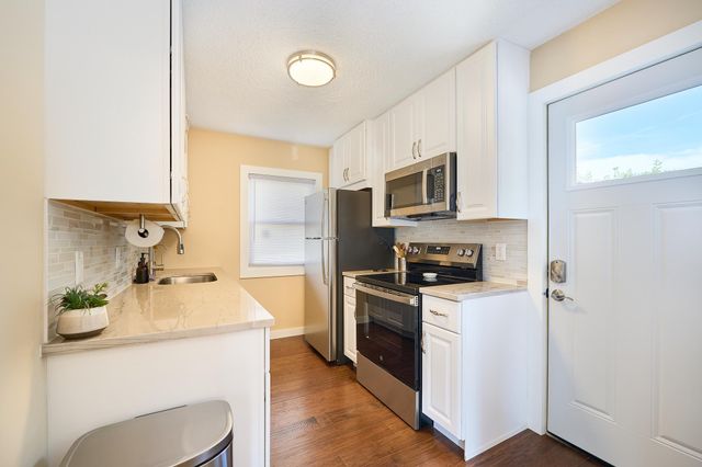 7525 Brunswick Avenue N, Brooklyn Park, MN 55443