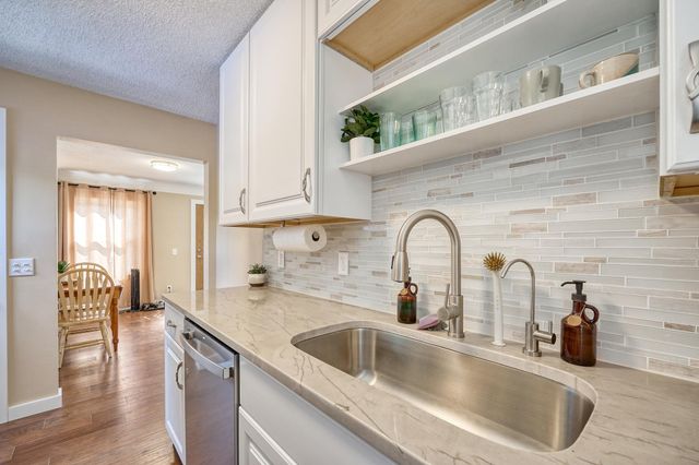 7525 Brunswick Avenue N, Brooklyn Park, MN 55443