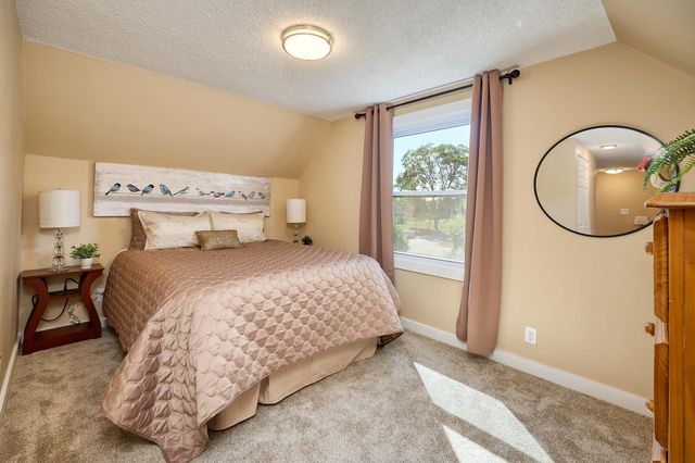 7525 Brunswick Avenue N, Brooklyn Park, MN 55443