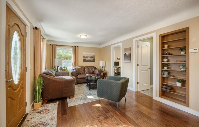 7525 Brunswick Avenue N, Brooklyn Park, MN 55443