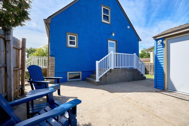 7525 Brunswick Avenue N, Brooklyn Park, MN 55443