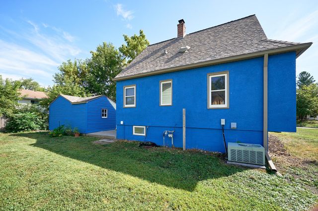 7525 Brunswick Avenue N, Brooklyn Park, MN 55443