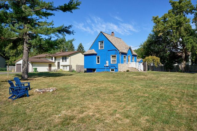 7525 Brunswick Avenue N, Brooklyn Park, MN 55443