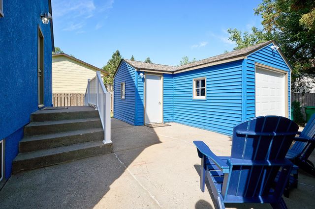 7525 Brunswick Avenue N, Brooklyn Park, MN 55443