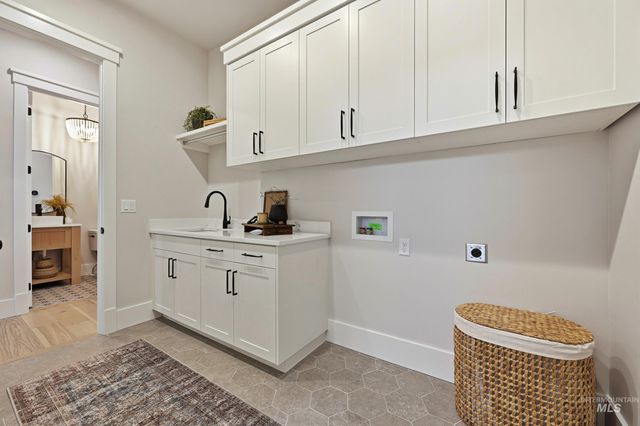 6755 S Messner Way, Meridian, ID 83642