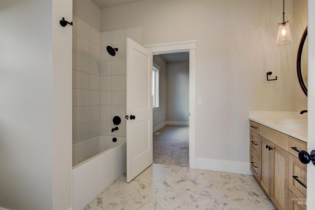 6755 S Messner Way, Meridian, ID 83642