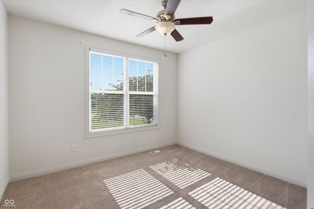 8752 Windpointe Pass, Zionsville, IN 46077