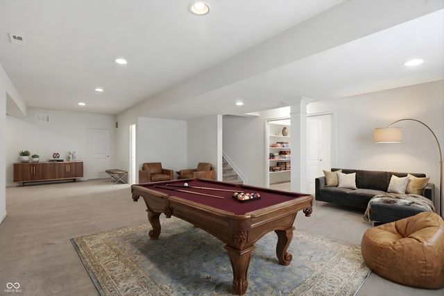 8752 Windpointe Pass, Zionsville, IN 46077