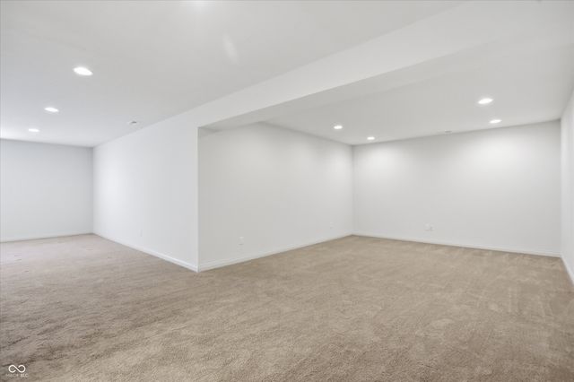 8752 Windpointe Pass, Zionsville, IN 46077