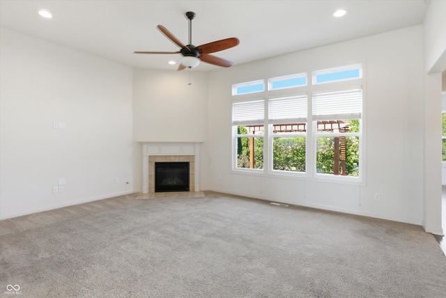8752 Windpointe Pass, Zionsville, IN 46077