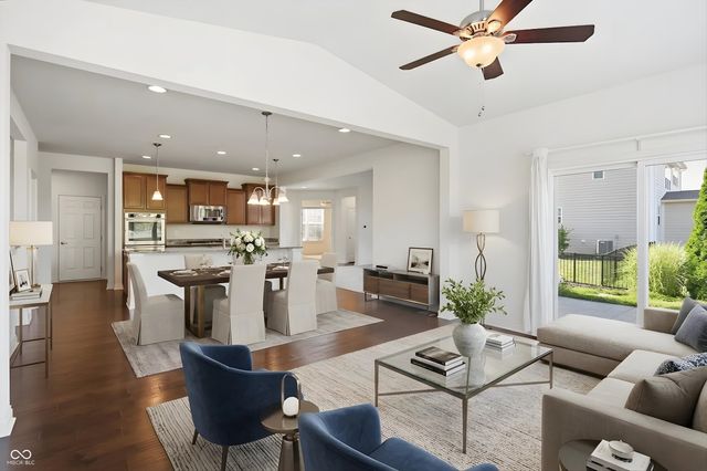 8752 Windpointe Pass, Zionsville, IN 46077
