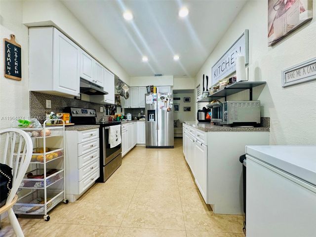 32240 SW 199th Ave, Homestead, FL 33030