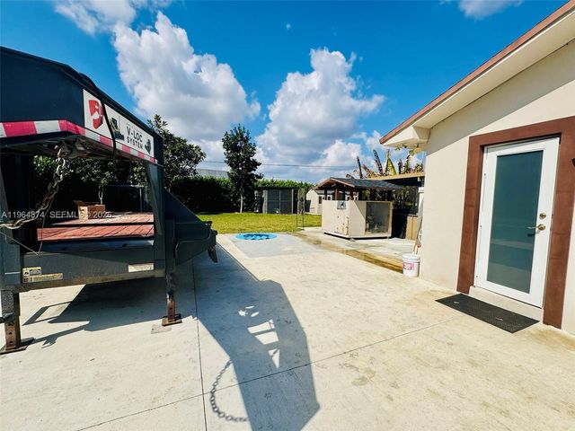 32240 SW 199th Ave, Homestead, FL 33030