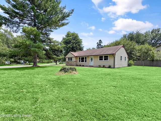 9211 Pensive Ln, Louisville, KY 40272