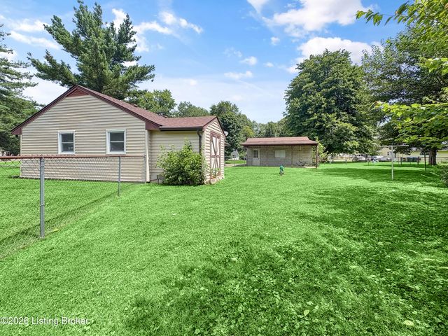 9211 Pensive Ln, Louisville, KY 40272