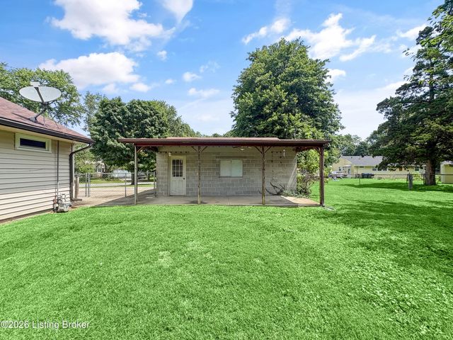 9211 Pensive Ln, Louisville, KY 40272