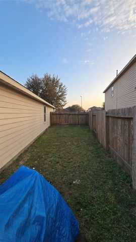 26806 Upperwing Court, Hockley, TX 77447