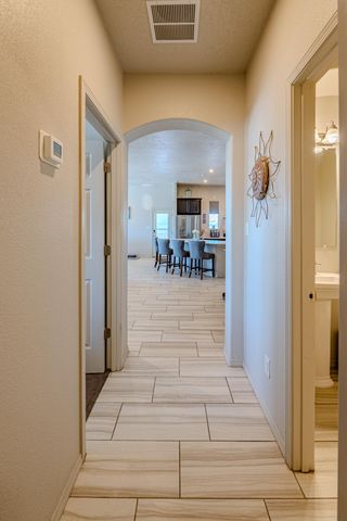 5900 Lilac Place NE, Rio Rancho, NM 87144