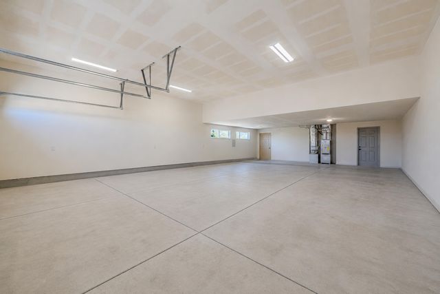 5900 Lilac Place NE, Rio Rancho, NM 87144