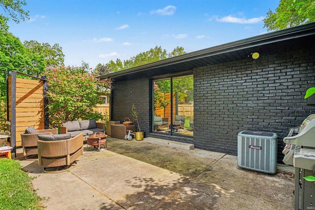 23483 Greenwood Boulevard, Elkhart, IN 46516
