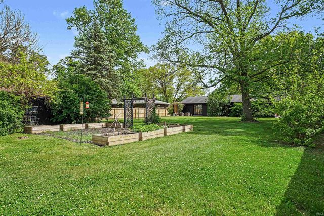 23483 Greenwood Boulevard, Elkhart, IN 46516