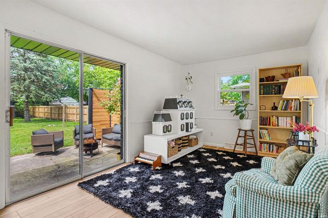 23483 Greenwood Boulevard, Elkhart, IN 46516