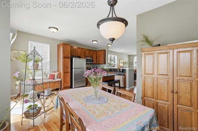 3133 Johanna Ware W, Wixom, MI 48393