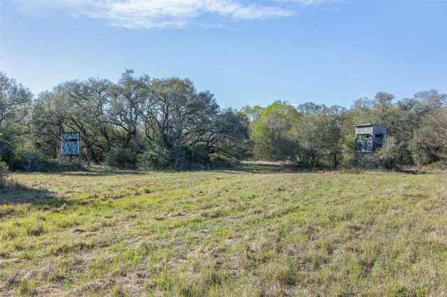 1746 County Road 103, Columbus, TX 78934