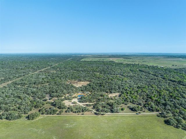 1746 County Road 103, Columbus, TX 78934
