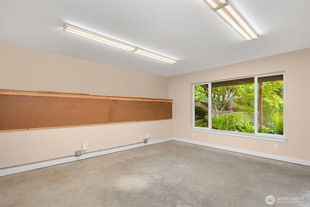 1963 S Mahonia Place, Bellingham, WA 98229