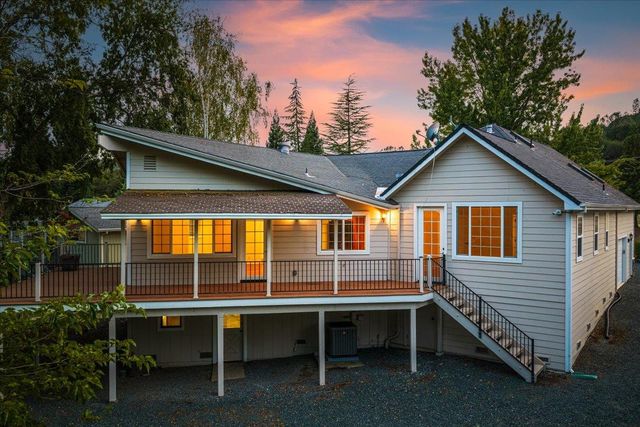 12963 Thistle Loop, Penn Valley, CA 95946