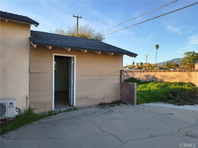 633 Maple Way, Upland, CA 91786